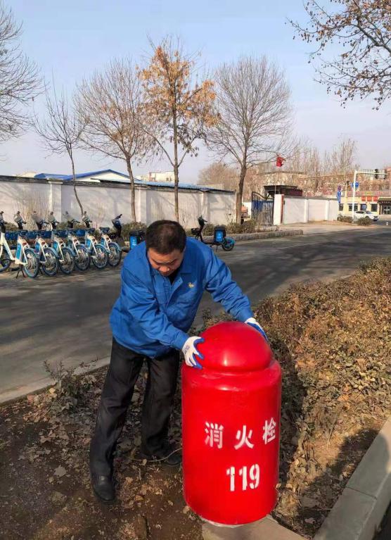 2021.01.22加强消火栓保温防冻 确保城区消防安全1.jpg